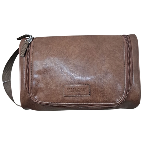 Perry Ellis Portfolio Faux Leather Compact Hanging Travel Kit - Picture 1 of 11